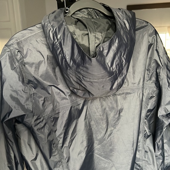 Columbia Rain Coat - Picture 4 of 7